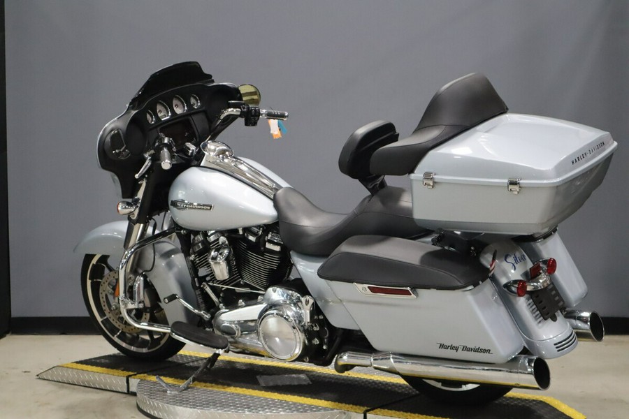 2023 Harley-Davidson Street Glide FLHX