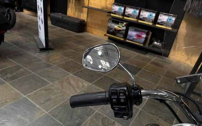 2015 Harley-Davidson® FLHR - Road King®