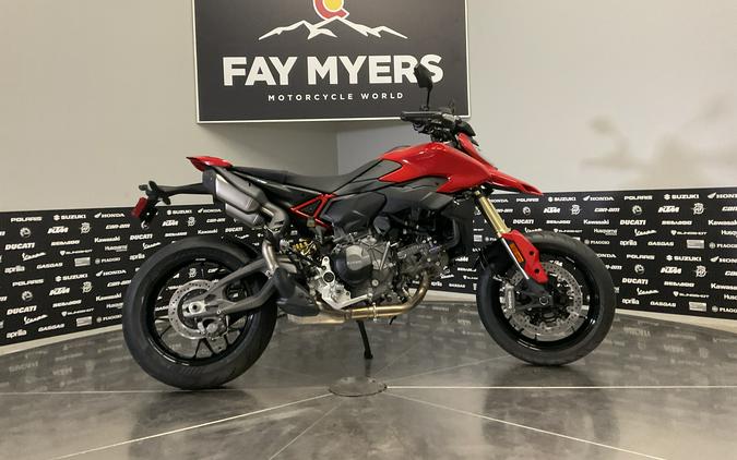 2027 DUCATI HYPERMOTARD V2 - 3226D