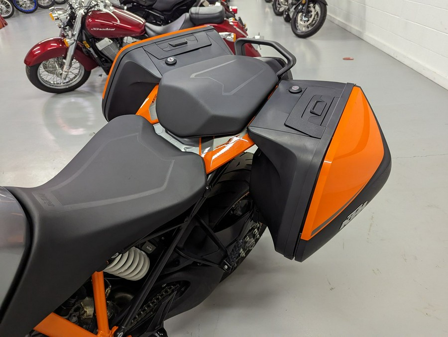 2017 KTM 1290 SUPER DUKE GT