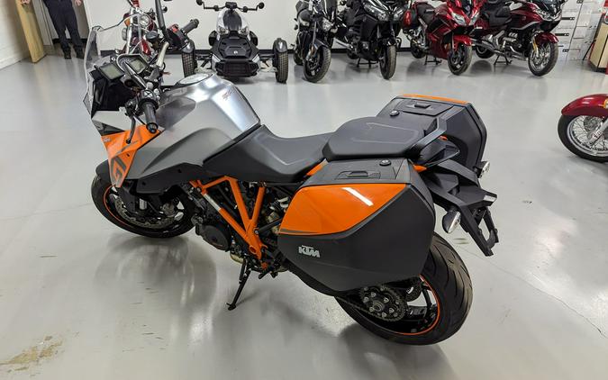 2017 KTM 1290 SUPER DUKE GT