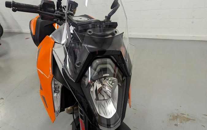 2017 KTM 1290 SUPER DUKE GT