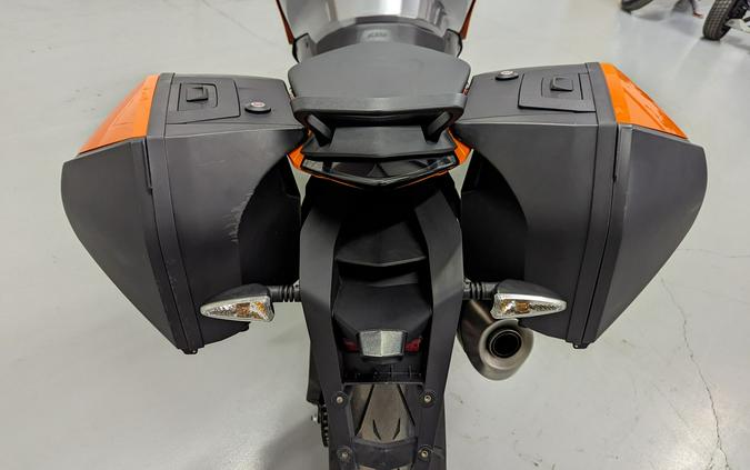 2017 KTM 1290 SUPER DUKE GT