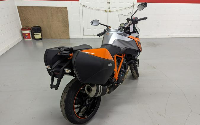 2017 KTM 1290 Super Duke GT