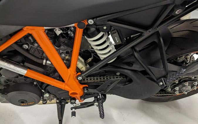 2017 KTM 1290 Super Duke GT