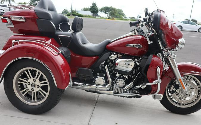 2021 Harley-Davidson Tri Glide Ultra FLHTCUTG