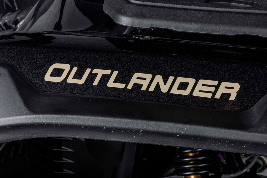 2027 Can-Am OUTLANDER MAX BACKCOUNTRY 1000R - VJ000055