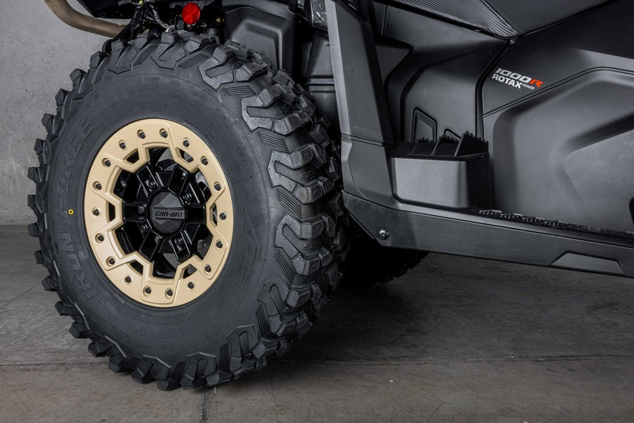 2027 Can-Am OUTLANDER MAX BACKCOUNTRY 1000R - VJ000055