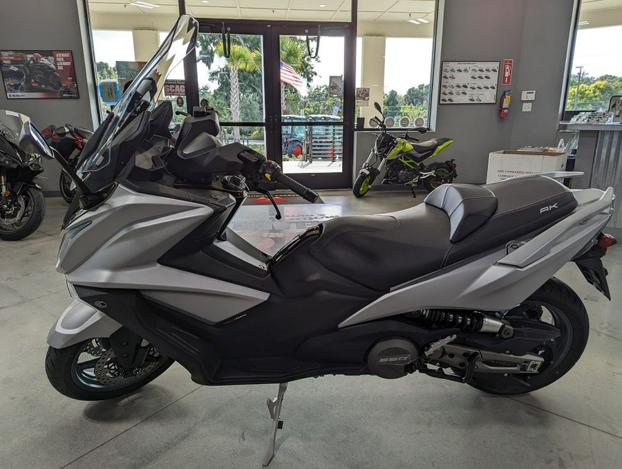 2023 KYMCO AK550i ABS