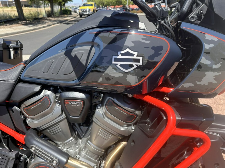 RA1250SE 2025 CVO™ Pan America®