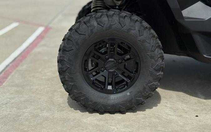 2026 Can-Am® Defender MAX Limited HD11 Desert Tan & Carbon Black