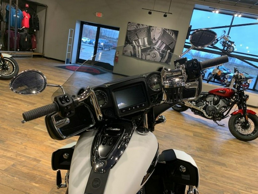 2020 Indian Roadmaster Dark Horse White Smoke