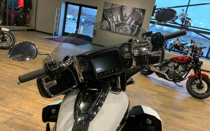 2020 Indian Roadmaster Dark Horse White Smoke