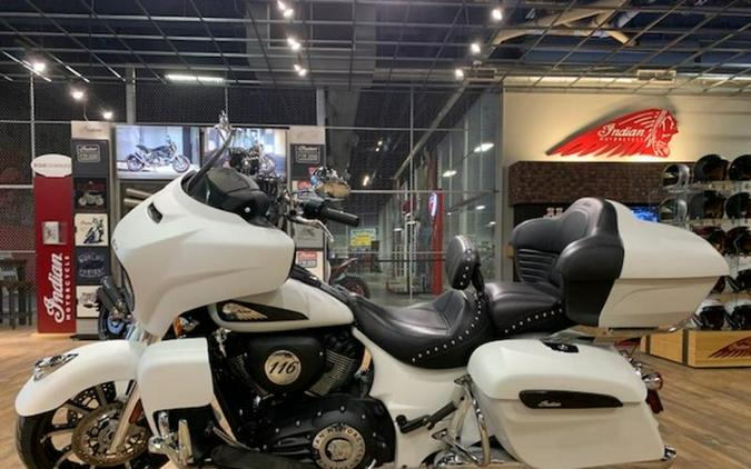 2020 Indian Motorcycle® Roadmaster® Dark Horse® White Smoke