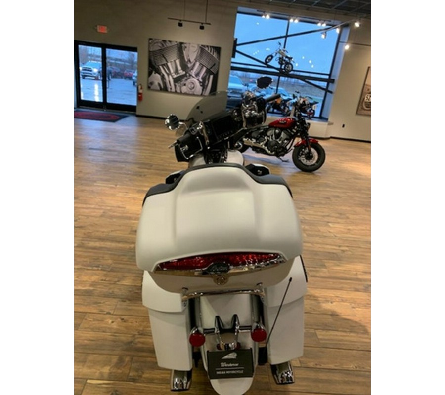 2020 Indian Roadmaster Dark Horse White Smoke
