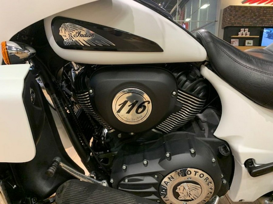2020 Indian Roadmaster Dark Horse White Smoke