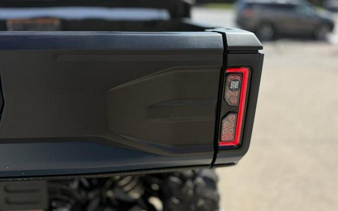 2026 Can-Am® Defender MAX Limited HD11