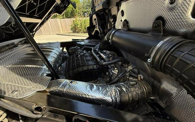 2026 Can-Am® Defender MAX Limited HD11