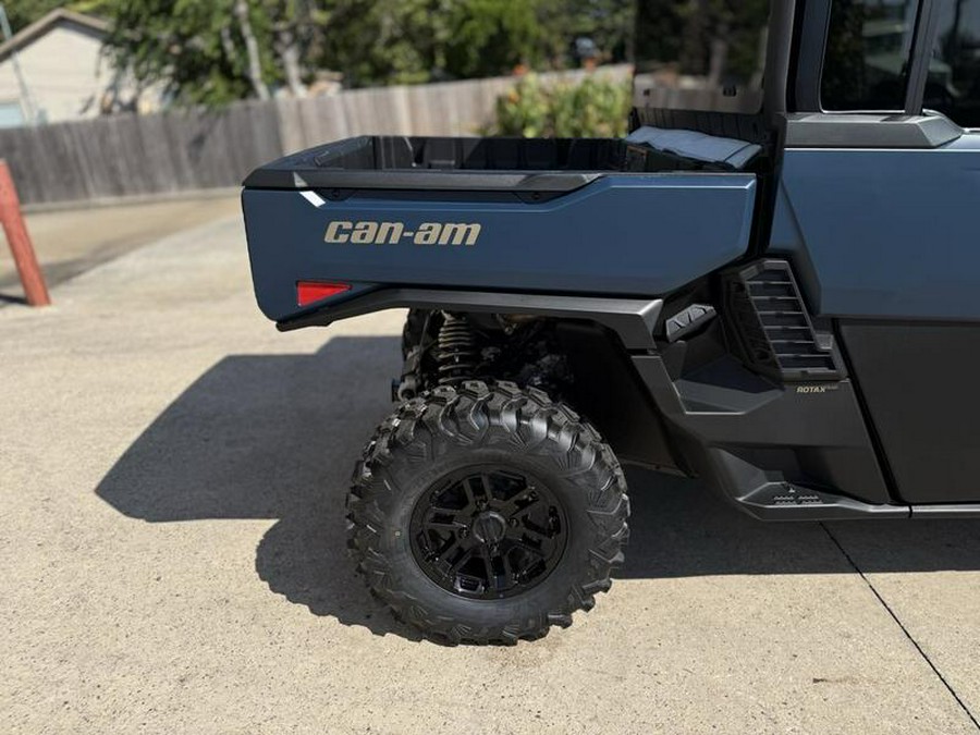 2026 Can-Am® Defender MAX Limited HD11