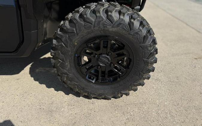 2026 Can-Am® Defender MAX Limited HD11