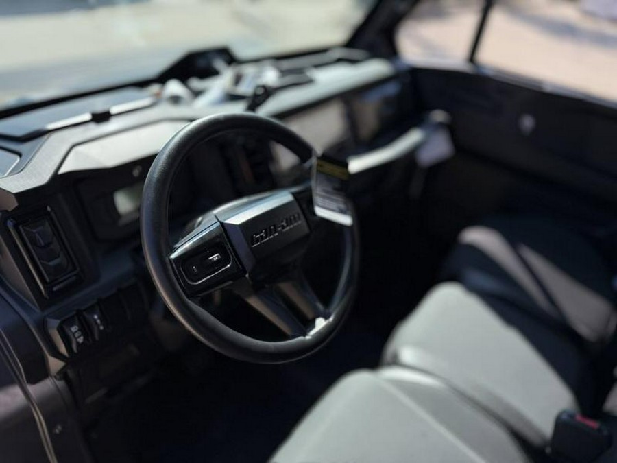 2026 Can-Am® Defender MAX Limited HD11