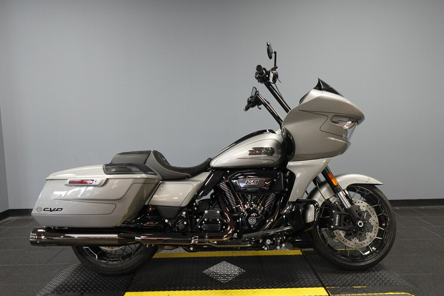 2023 Harley-Davidson CVO Road Glide LTD Anniversary FLTRKSEANV