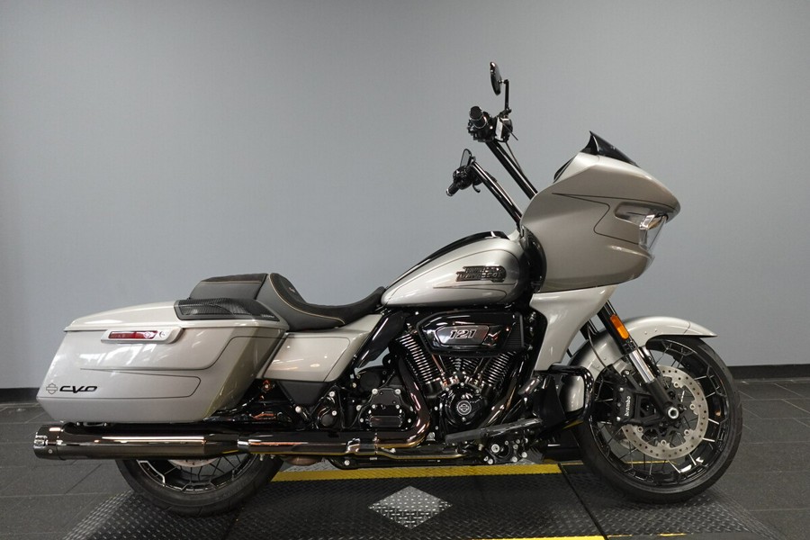 2023 Harley-Davidson CVO Road Glide LTD Anniversary FLTRKSEANV