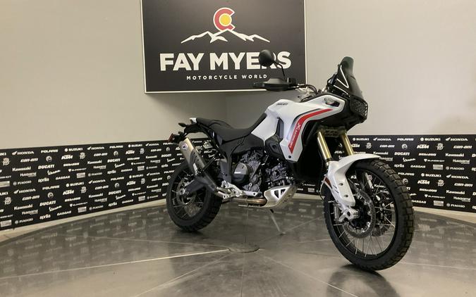 2026 DUCATI DESERT X 896 - 3229D