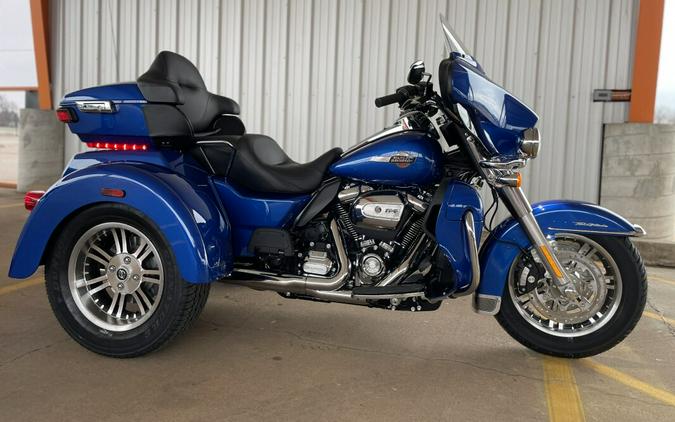 FLHTCUTG 2024 Tri Glide Ultra