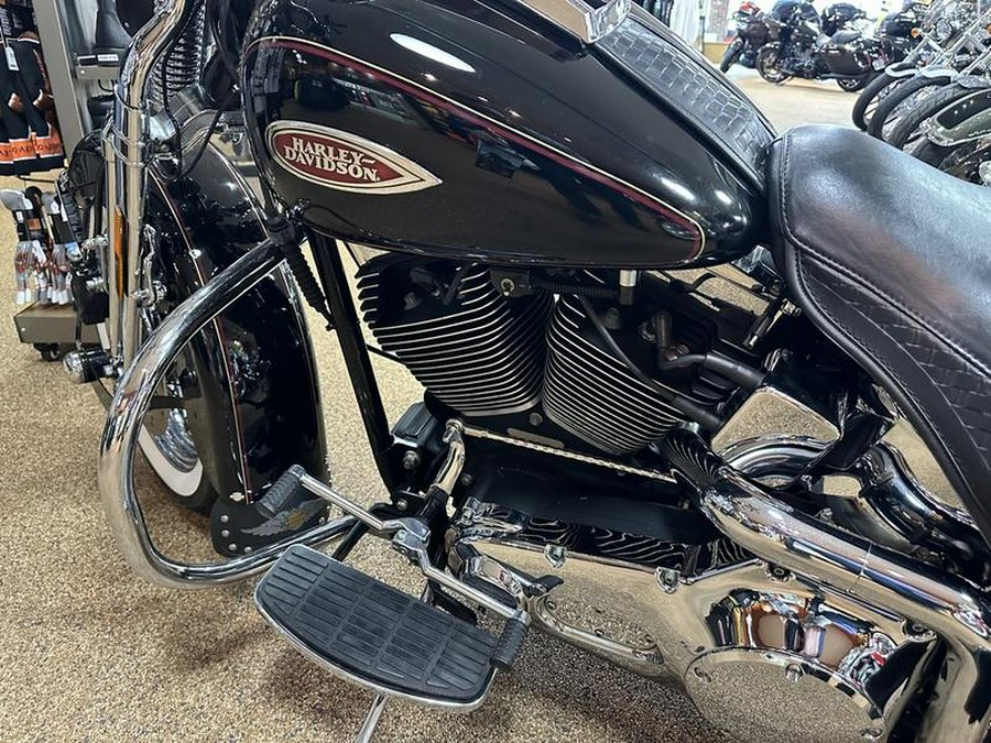 2002 Harley-Davidson® FLSTSI