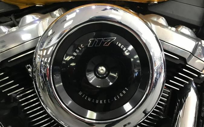 2025 Harley-Davidson® Street Bob® Centerline