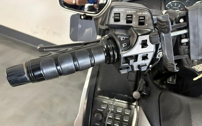 2016 Honda Gold Wing Audio / Comfort