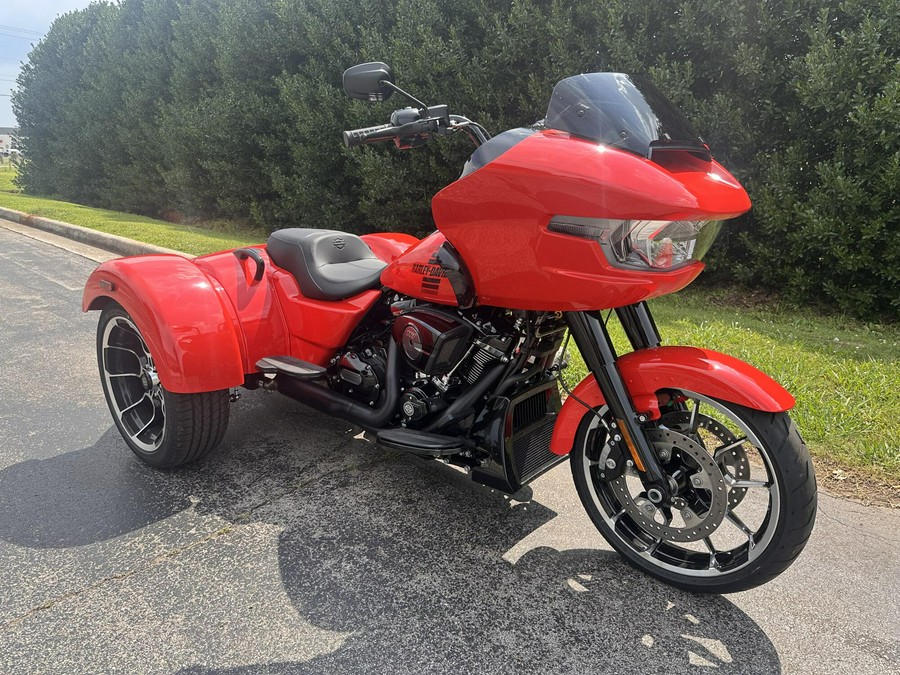 FLTRT 2026 Road Glide 3