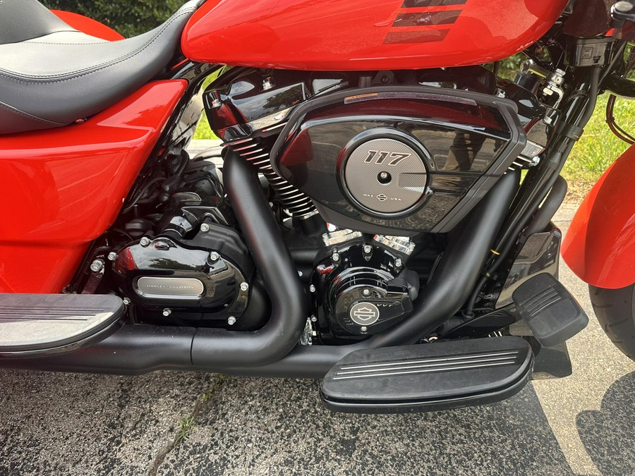 FLTRT 2026 Road Glide 3