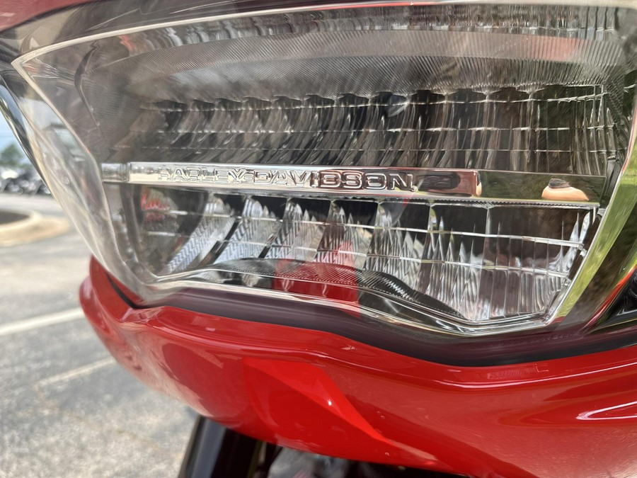 FLTRT 2026 Road Glide 3