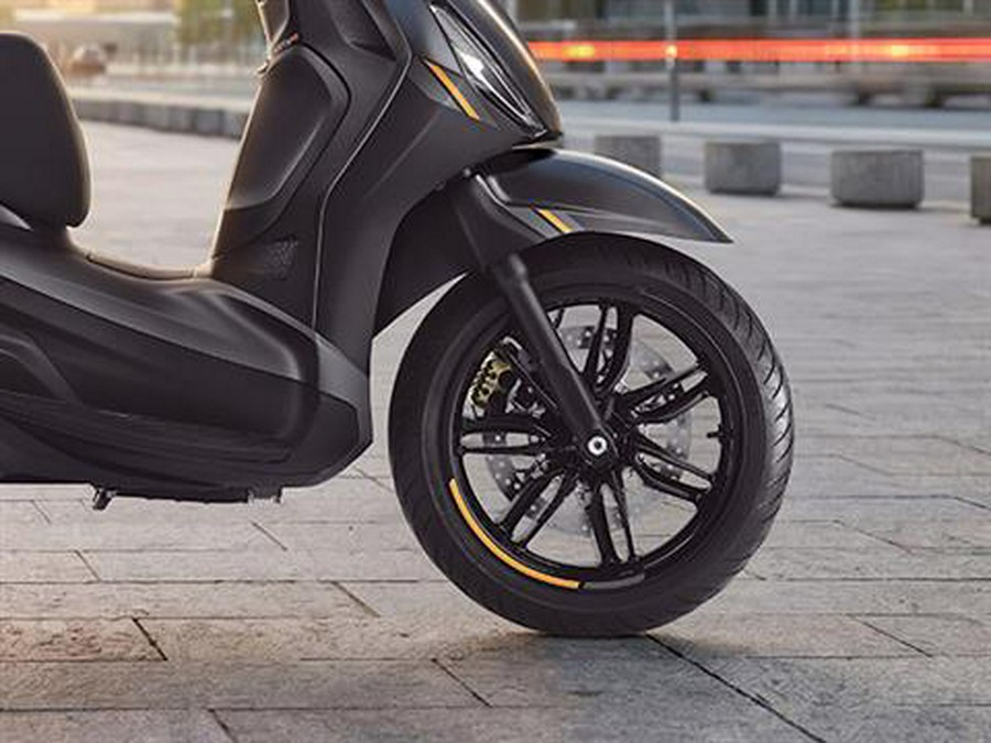 2027 Piaggio BV 400 25th Anniversary