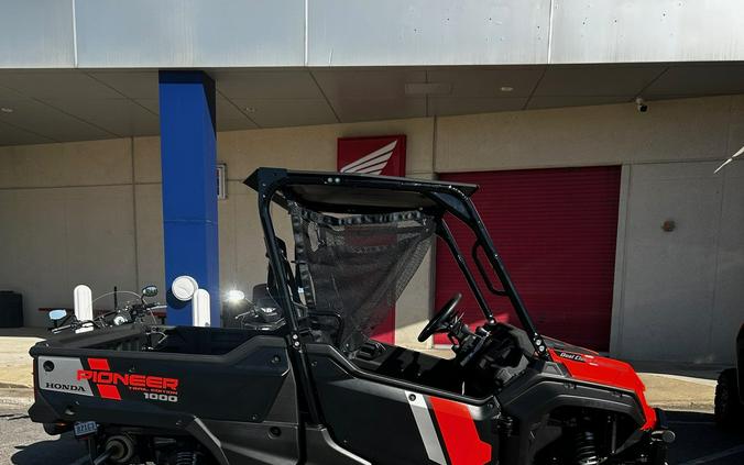 2023 Honda Pioneer 1000 Trail