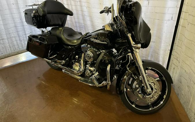 2012 Harley-Davidson Street Glide FLHX Vivid Black