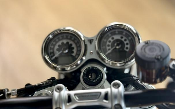 2022 Triumph Speed Twin 1200
