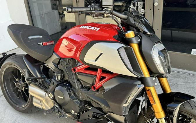 2021 Ducati Diavel 1260 S Ducati Red