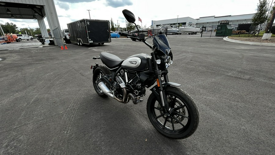 2022 Ducati Scrambler