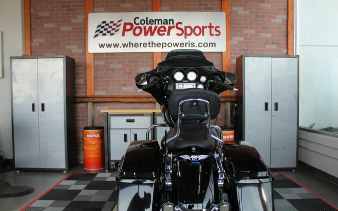 2012 Harley-Davidson® Street Glide Base