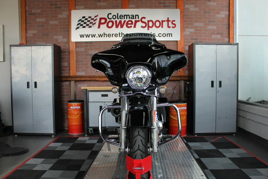 2012 Harley-Davidson® Street Glide Base