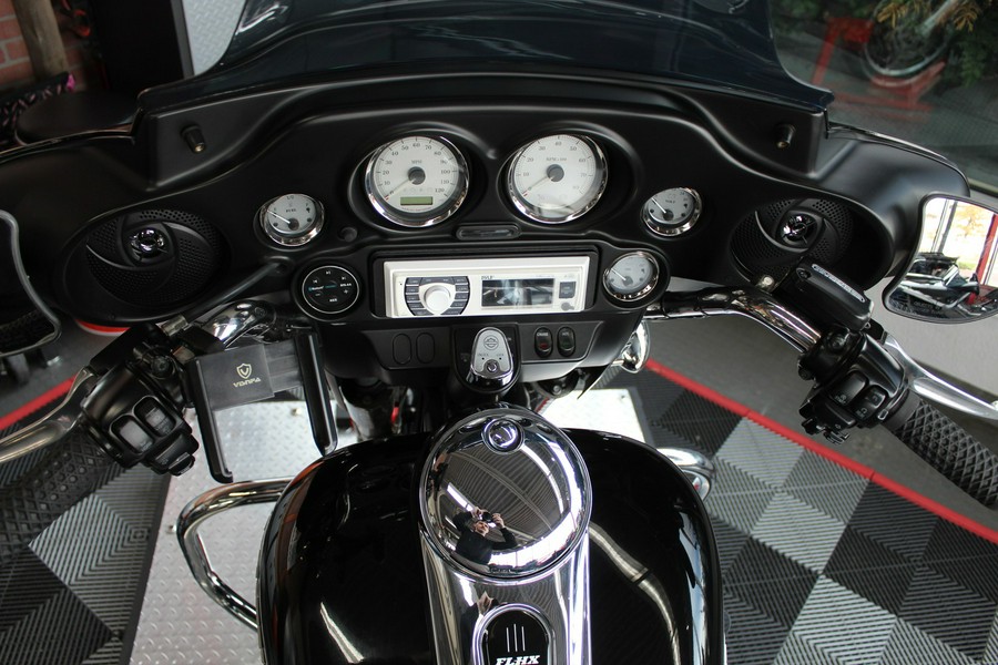 2012 Harley-Davidson® Street Glide Base