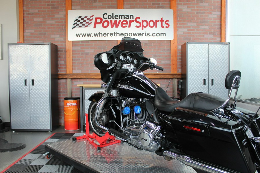 2012 Harley-Davidson® Street Glide Base
