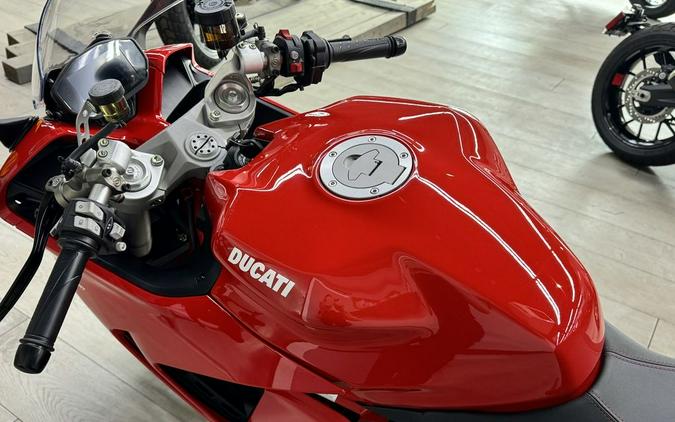 2024 Ducati Supersport 950 Red