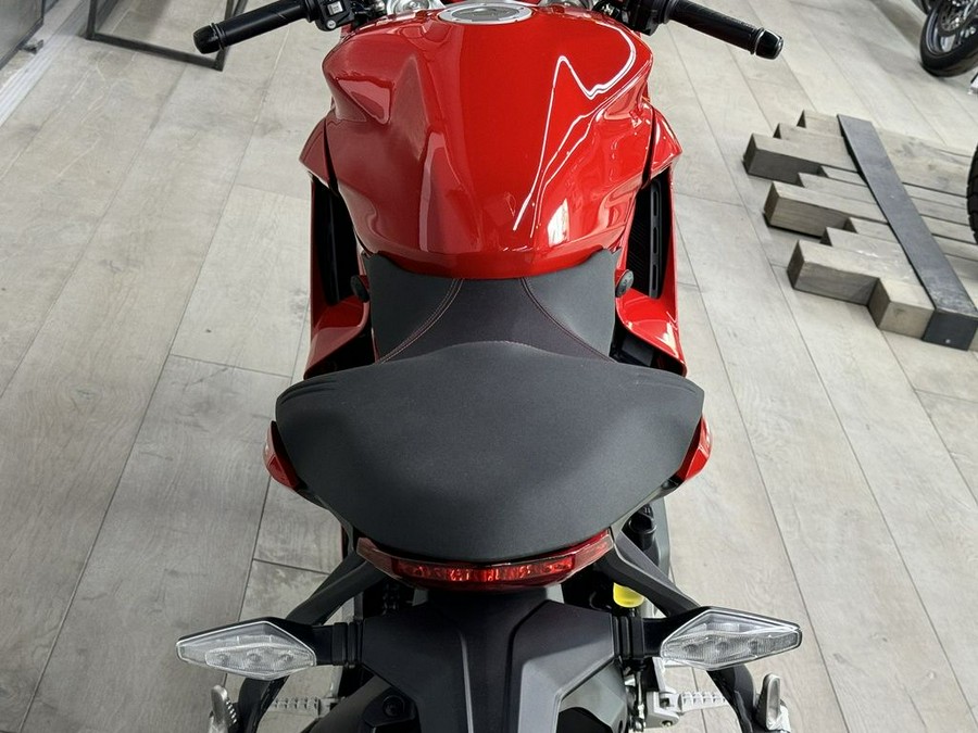 2024 Ducati Supersport 950 Red