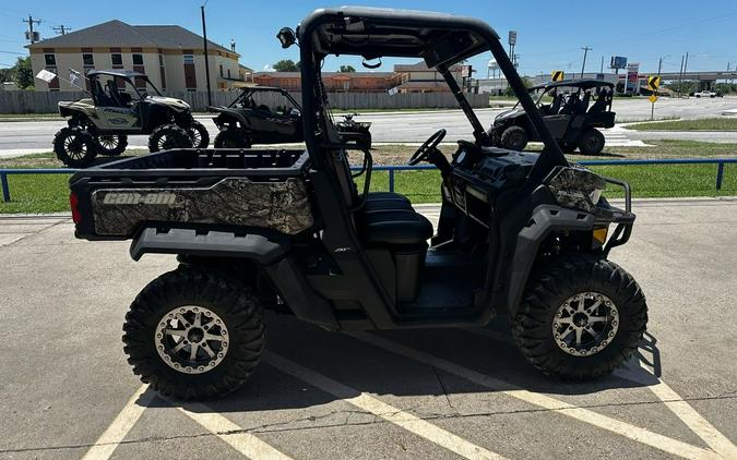 2016 Can-Am® HD10XT