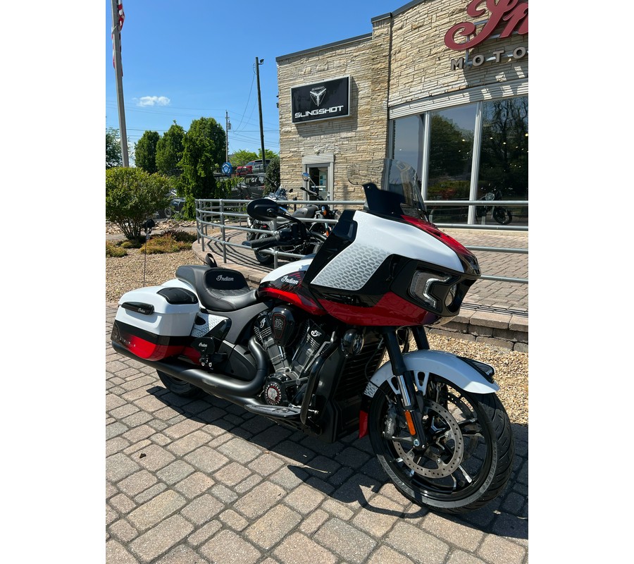 2025 Indian Motorcycle Challenger® Elite