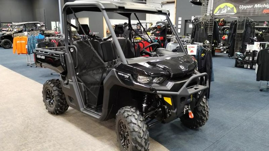 2025 Can-Am® Defender XT HD10